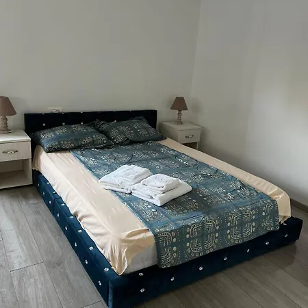 B3 Mamaia Sat Apartment Navodari